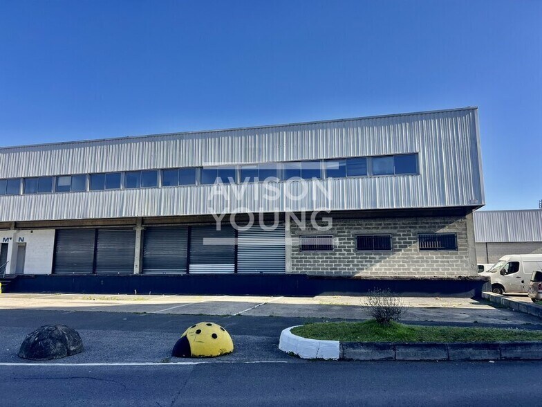 Flex in Aulnay-sous-Bois for lease - Building Photo - Image 1 of 12