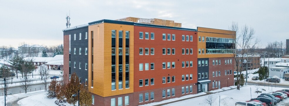 275 Rue Latour, Saint-Jérôme, QC à vendre - Photo du bâtiment - Image 3 de 10