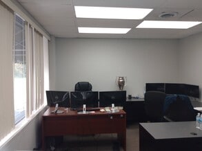 1263 S Highland Ave, Lombard, IL for lease Interior Photo- Image 1 of 1