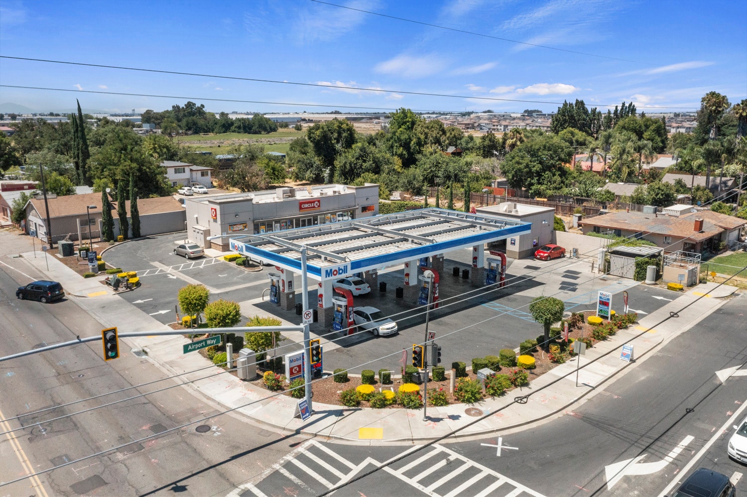 2115 W Yosemite Ave, Manteca, CA for sale Primary Photo- Image 1 of 21