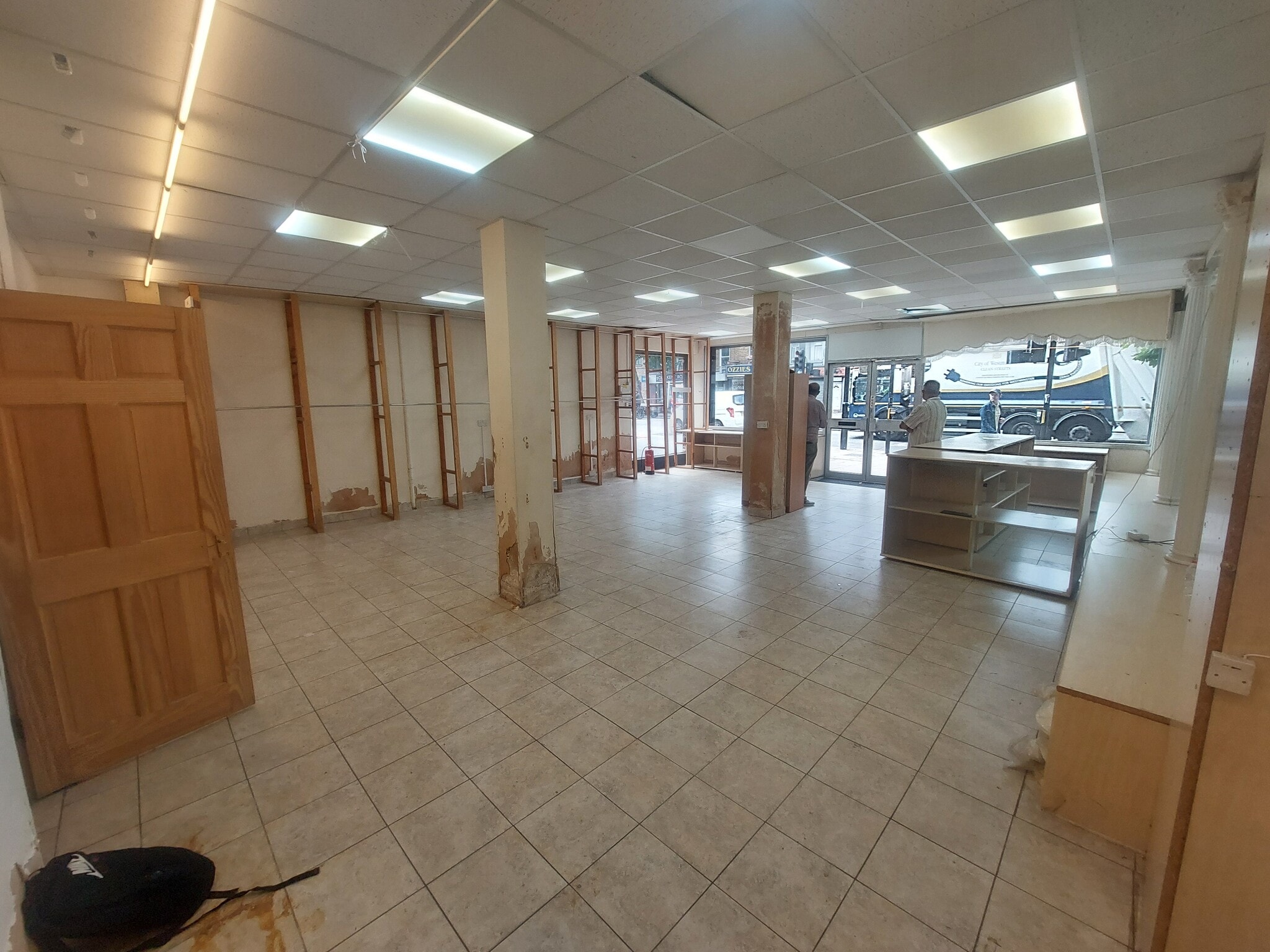 195 Old Kent Rd, London for lease Interior Photo- Image 1 of 1