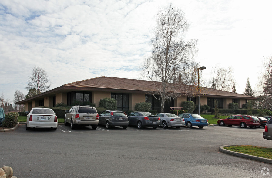 2130 Professional Dr, Roseville, CA for lease - Building Photo - Image 3 of 5