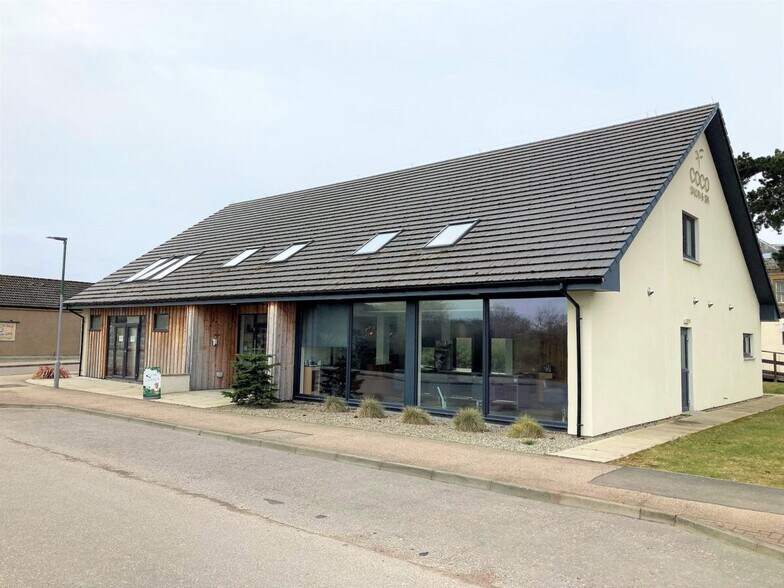 3 The Mdws, Dornoch for lease - Primary Photo - Image 1 of 2