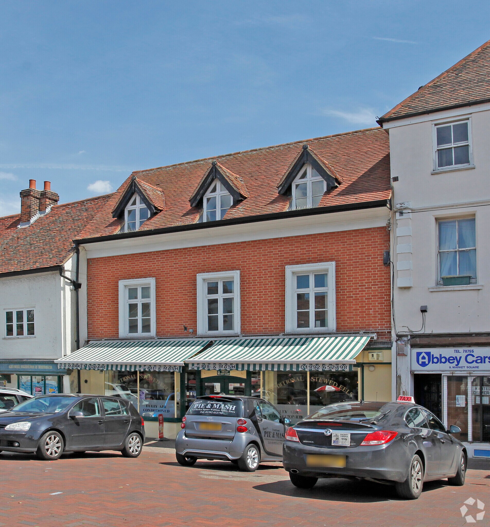 7-8 Market Sq, Waltham Abbey à louer Photo principale- Image 1 de 3