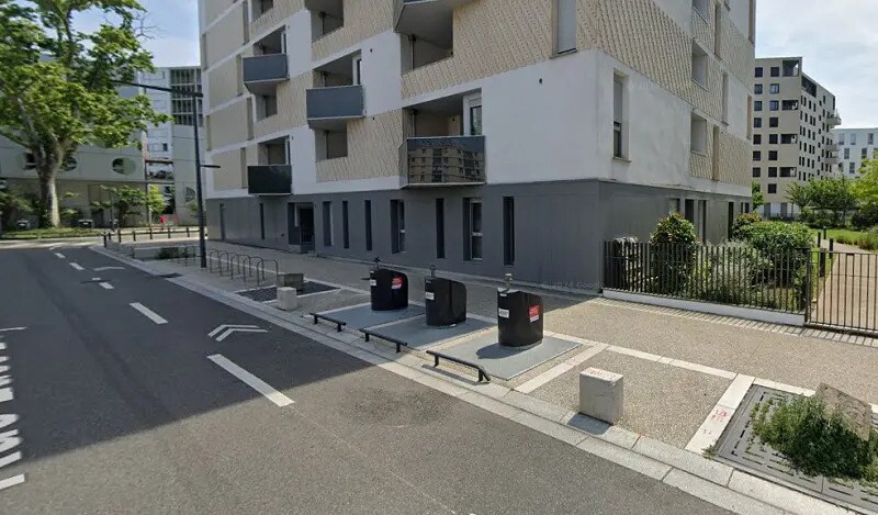 Office/Retail in Toulouse for lease - Building Photo - Image 2 of 2