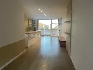 Plus de détails pour Multi-résidentiel à vendre