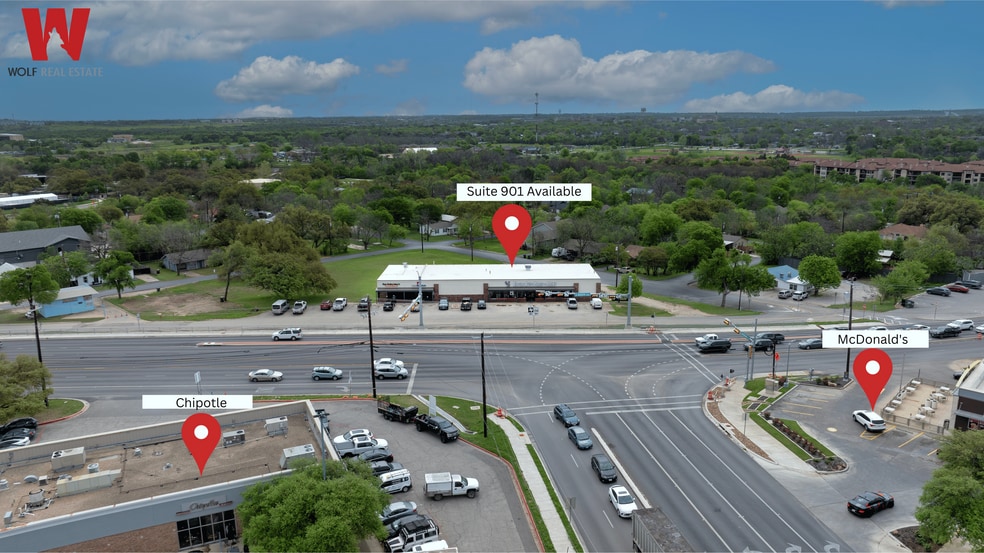 901-905 N Austin Ave, Georgetown, TX for lease - Building Photo - Image 2 of 12