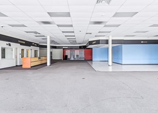 2111 W Broadway, Louisville, KY for lease Interior Photo- Image 1 of 6