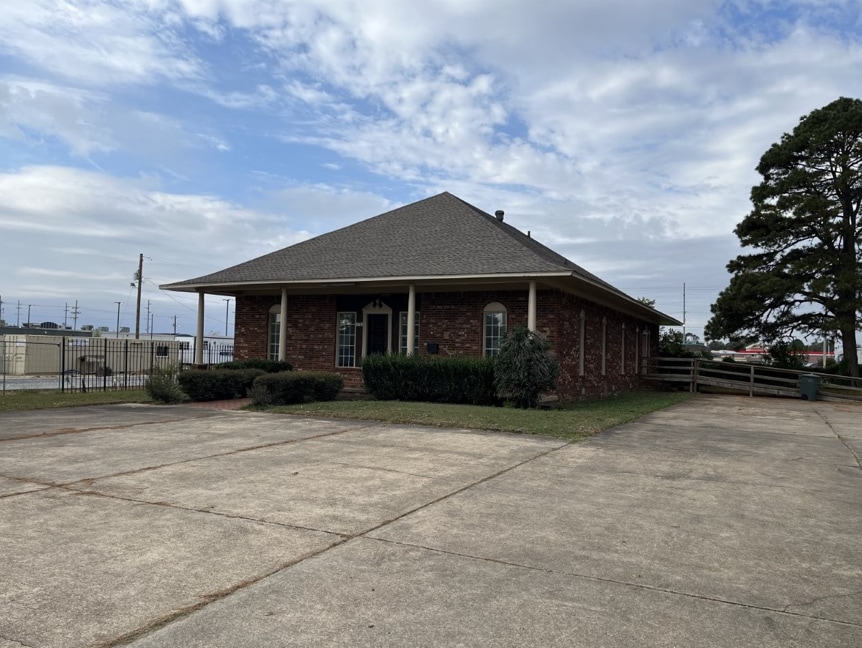 1707 Stone St, Jonesboro, AR for lease Building Photo- Image 1 of 11