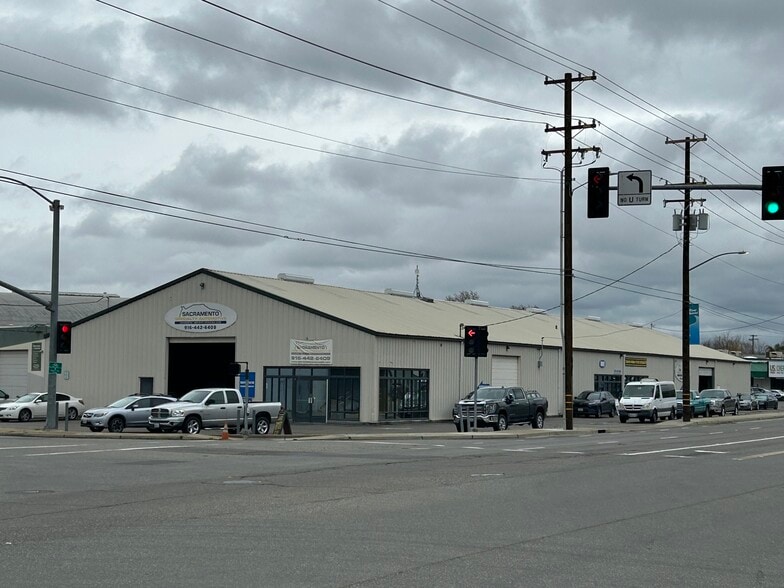 1001 Richards Blvd, Sacramento, CA for lease - Building Photo - Image 3 of 14