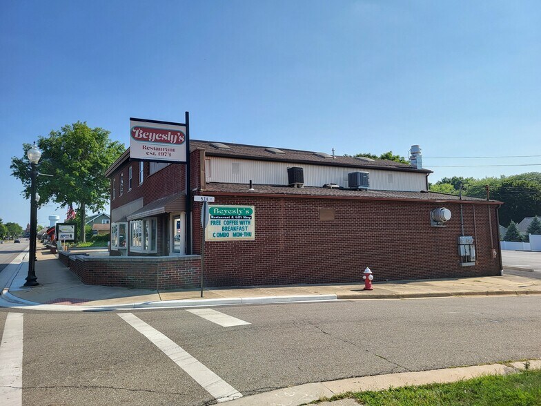 531-533 N Main St, Canton, OH à vendre - Photo du bâtiment - Image 3 de 9
