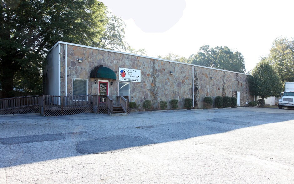 784 Second St, Stone Mountain, GA for lease - Building Photo - Image 2 of 30