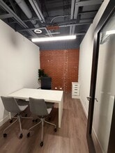 1035 Pearl St, Boulder, CO for lease Interior Photo- Image 1 of 2