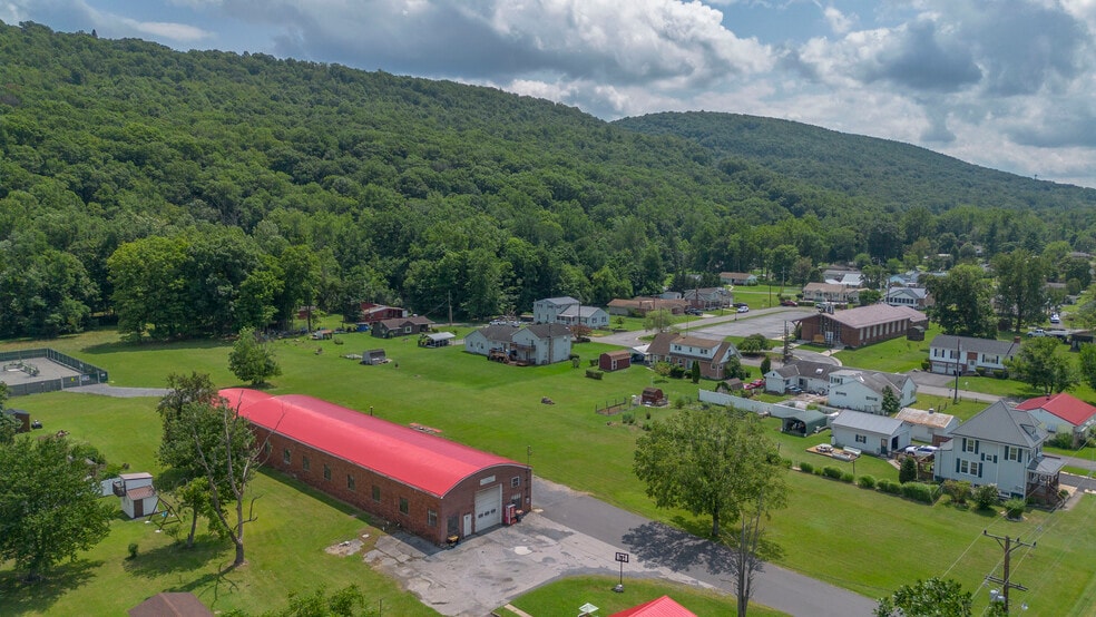 612 Braddock Ave, Lavale, MD for sale - Primary Photo - Image 1 of 9