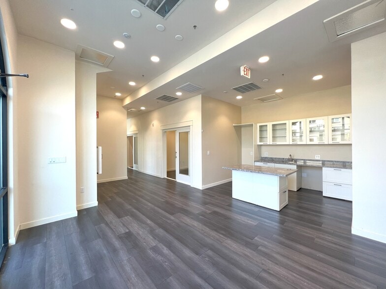 1364-1378 El Camino Real, Santa Clara, CA for lease - Interior Photo - Image 3 of 28