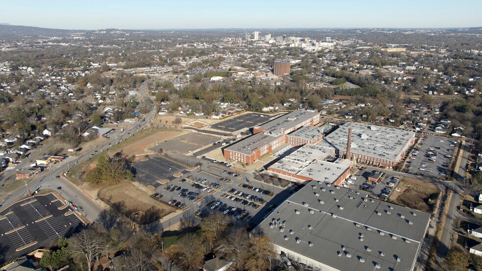 701 Easley Bridge Rd, Greenville, SC à louer - Aérien - Image 2 de 18