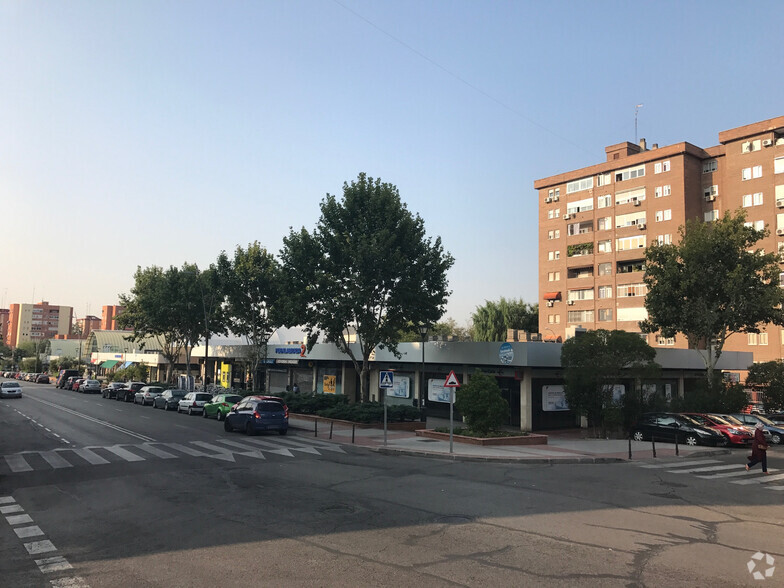 Calle Portugal, 33, Fuenlabrada, Madrid for sale - Building Photo - Image 1 of 2