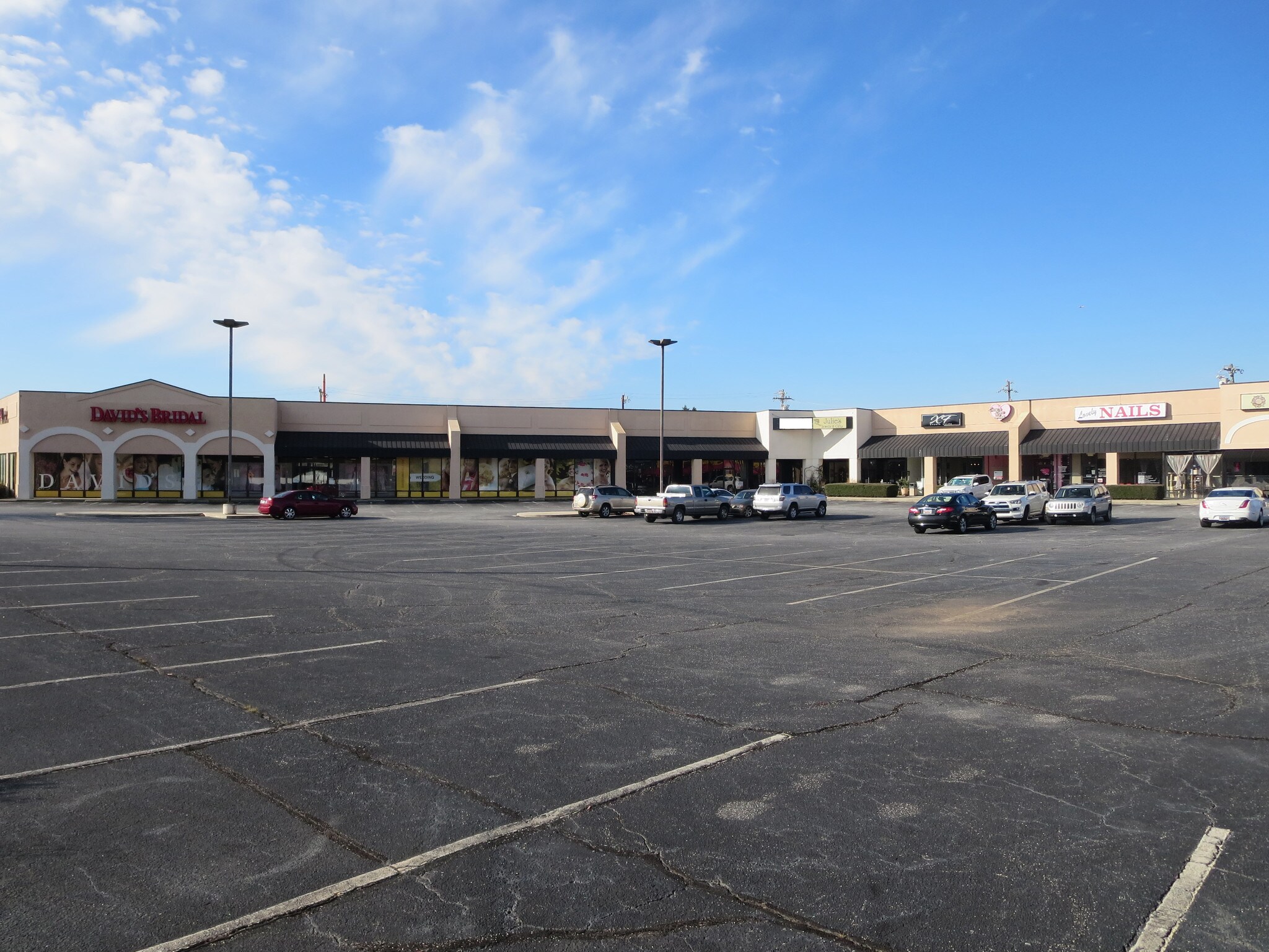 301 Haywood Rd, Greenville, SC for lease Primary Photo- Image 1 of 2