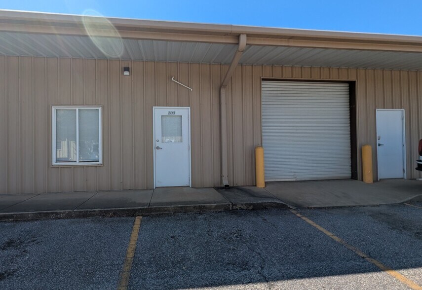 1975 Mall Blvd, Auburn, AL à louer - Photo du bâtiment - Image 1 de 8