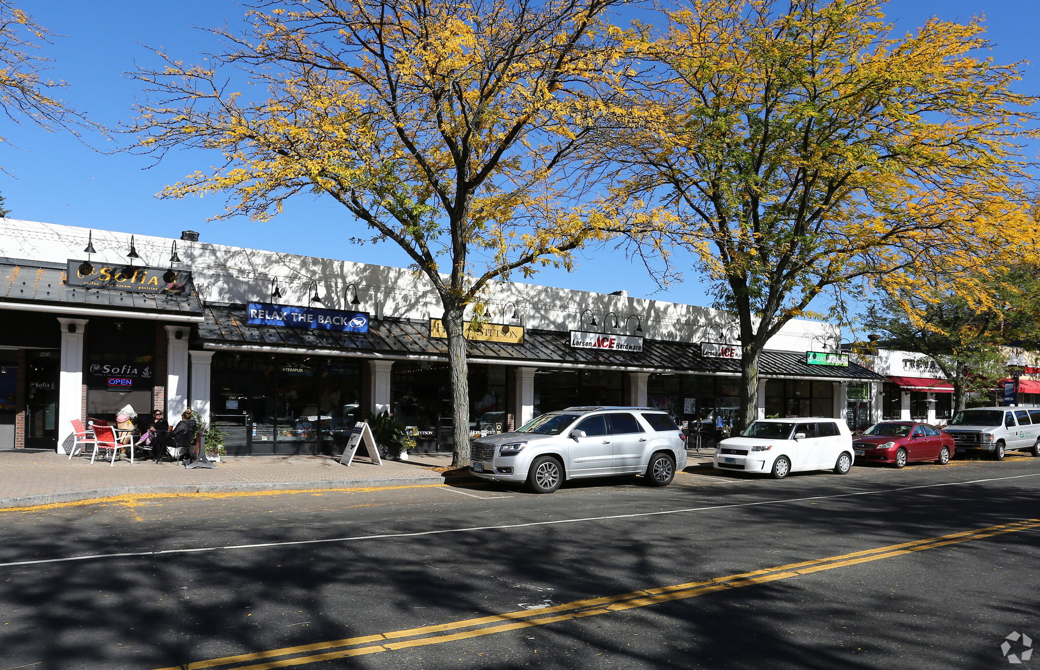 982 Farmington Ave, West Hartford, CT for sale Primary Photo- Image 1 of 1