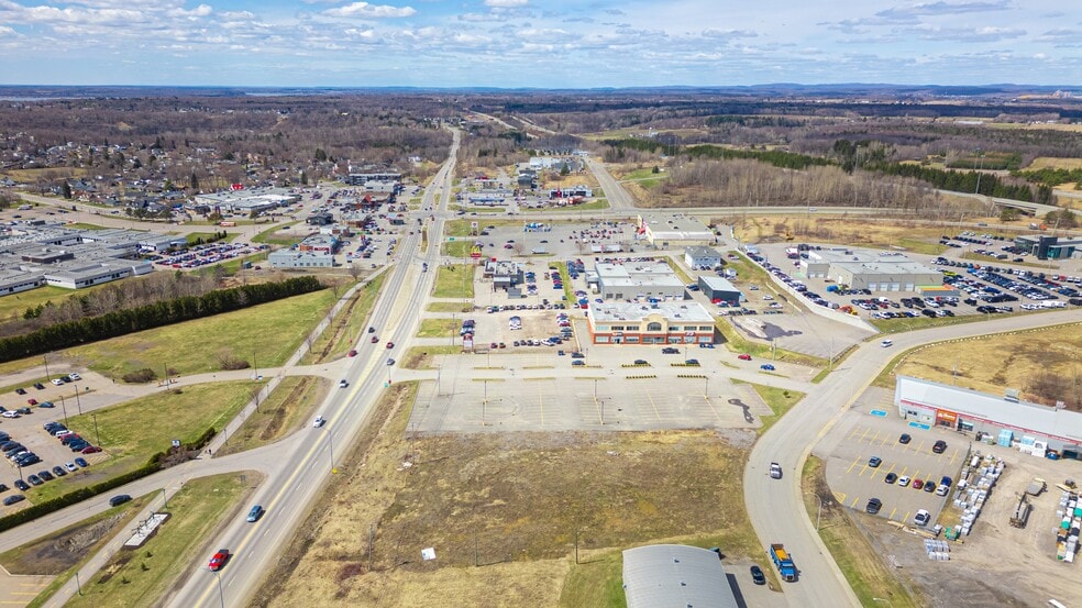 200 Rue Commerciale, Donnacona, QC for lease - Primary Photo - Image 1 of 4