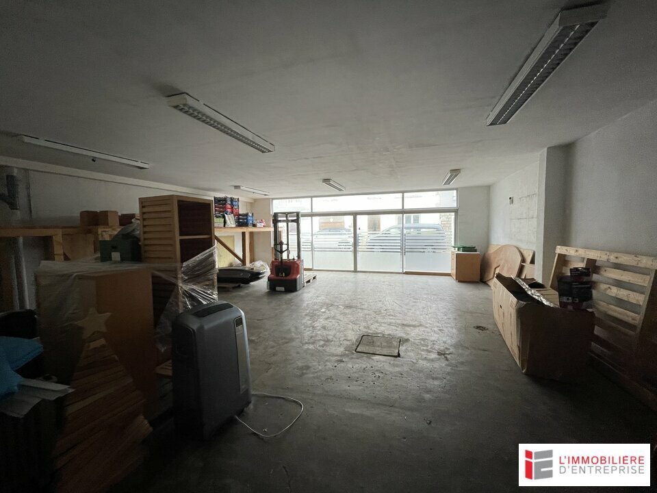 Retail in Lorient for sale Interior Photo- Image 1 of 4