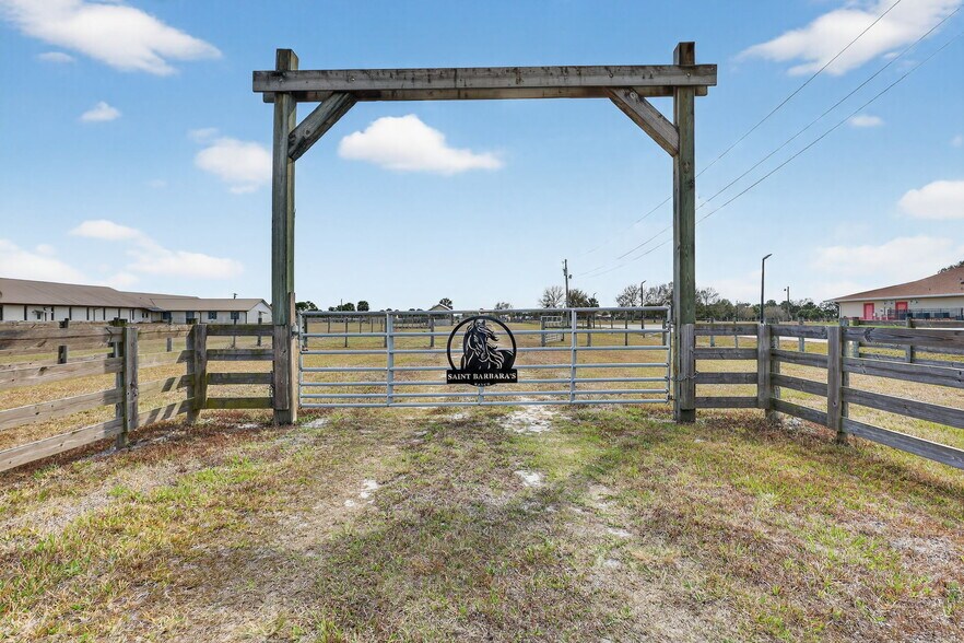 8164 FL-70, Okeechobee, FL à vendre - Photo du bâtiment - Image 3 de 75