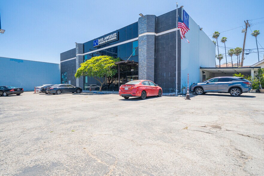 1517 S Western Ave, Los Angeles, CA à vendre - Photo du bâtiment - Image 2 de 61