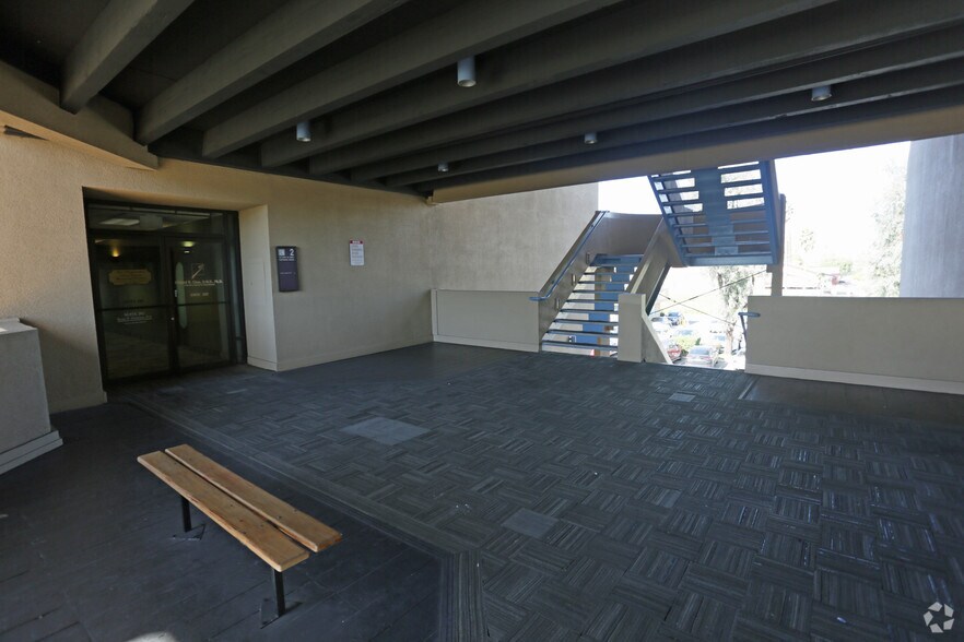 1600 E Florida Ave, Hemet, CA for lease - Building Photo - Image 3 of 5