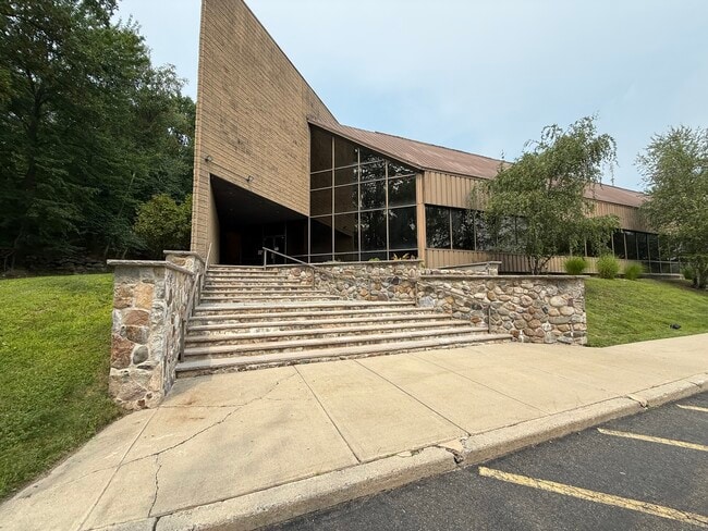 More details for 500 Corporate Dr, Mahwah, NJ - Flex for Auction