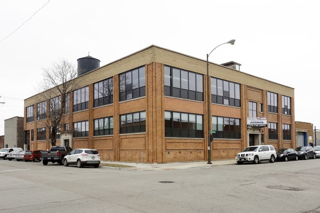More details for 1750 W Fulton St, Chicago, IL - Office for Lease