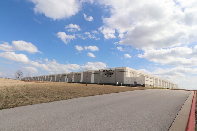 Plus de détails pour 7120 E 76th St N, Tulsa, OK - Industriel à vendre