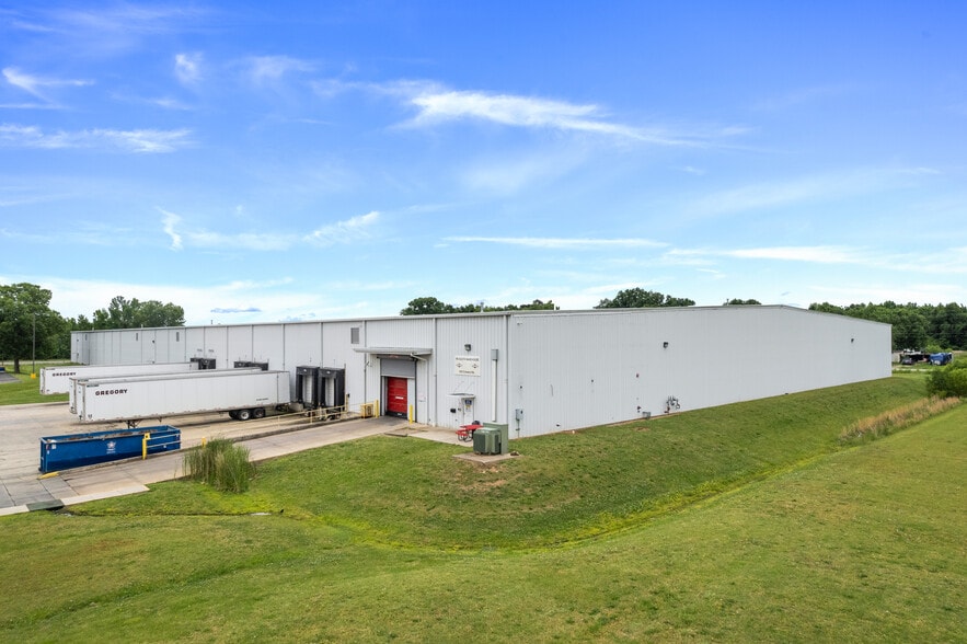 1515 Cravens Rd, Poplar Bluff, MO for sale - Building Photo - Image 3 of 9