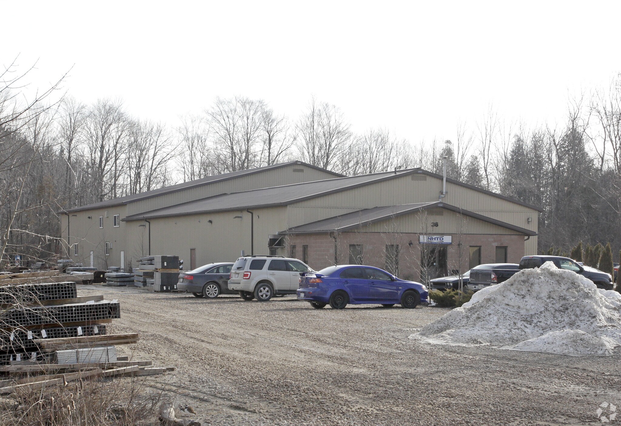 36 Commerce Cres, Halton Hills, ON à vendre Photo principale- Image 1 de 1