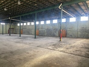 195 Freight St, Waterbury, CT for sale Interior Photo- Image 2 of 11