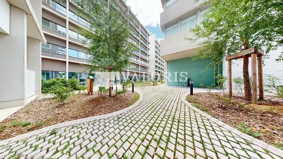 Bureau dans Lyon à vendre Photo du bâtiment- Image 1 de 18