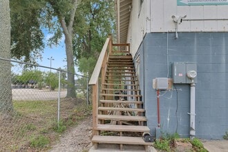 6180 Bowdendale Ave, Jacksonville, FL for lease Building Photo- Image 2 of 15