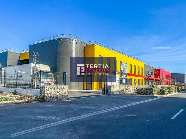 Flex in Sète for lease - Building Photo - Image 2 of 6