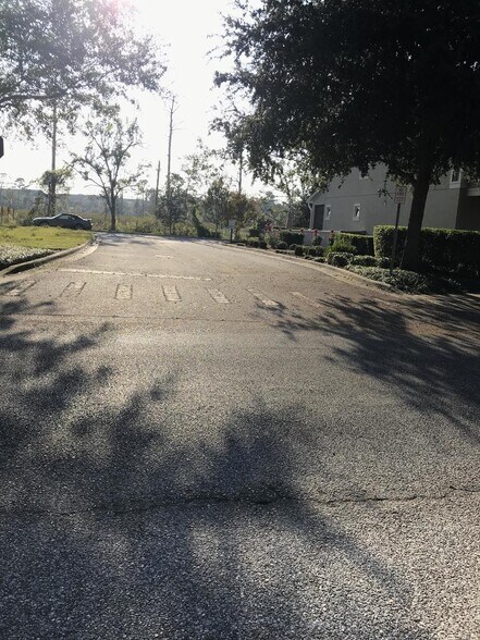 607 Oviedo Blvd, Oviedo, FL à vendre - Photo du bâtiment - Image 3 de 16