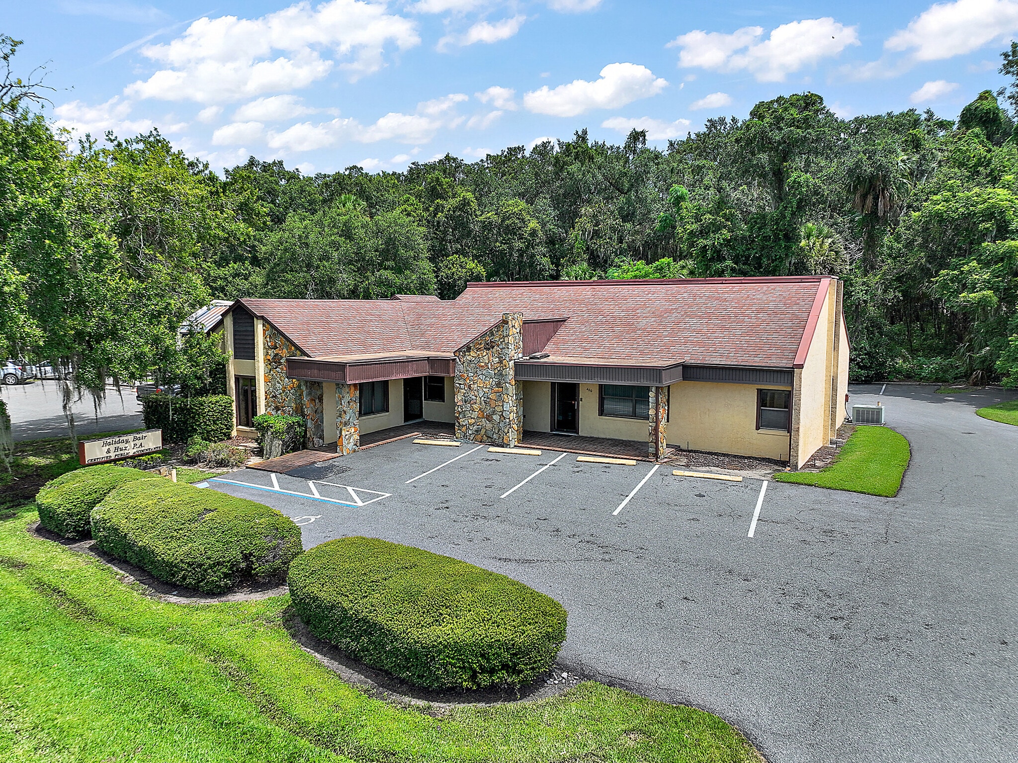 400 Webster St, Leesburg, FL for lease Primary Photo- Image 1 of 33