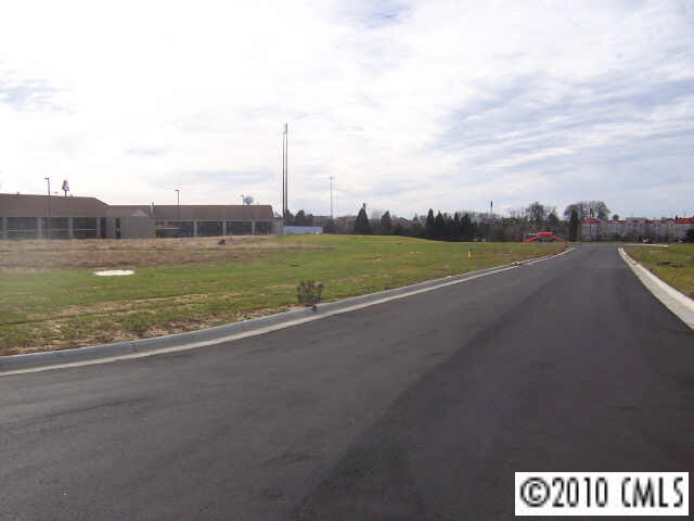 Oates Rd W, Mooresville, NC for sale - Primary Photo - Image 1 of 10