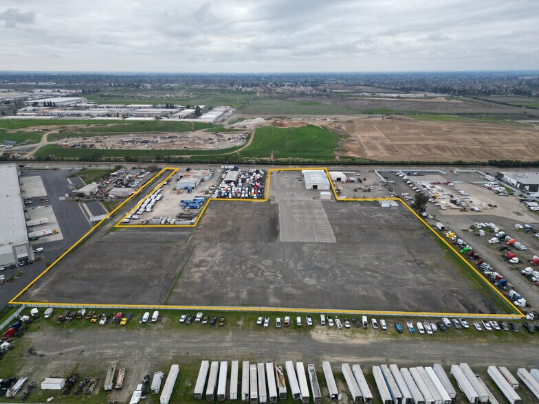 8732 Fruitridge Rd, Sacramento, CA for lease - Building Photo - Image 2 of 9