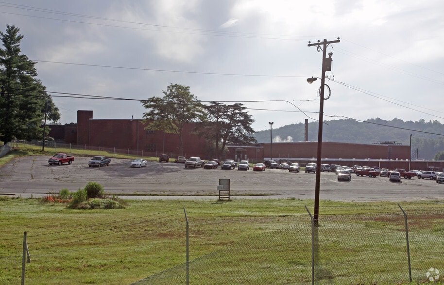 101 Slater Rd, Marietta, SC for lease - Building Photo - Image 2 of 6