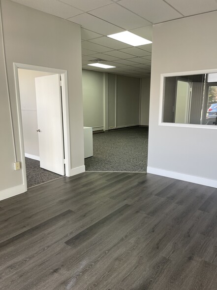 50 S Penn St, Hatboro, PA for lease - Building Photo - Image 2 of 12