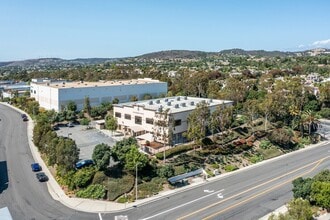 1351 Calle Avanzado, San Clemente, CA à louer Aérien- Image 2 de 4