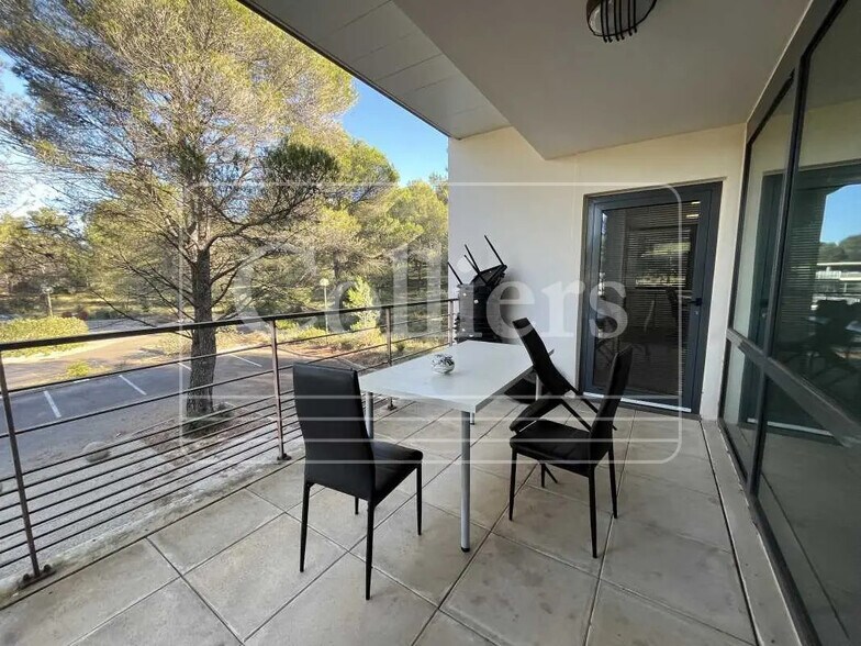 Office in Aix-en-Provence for lease - Interior Photo - Image 3 of 13