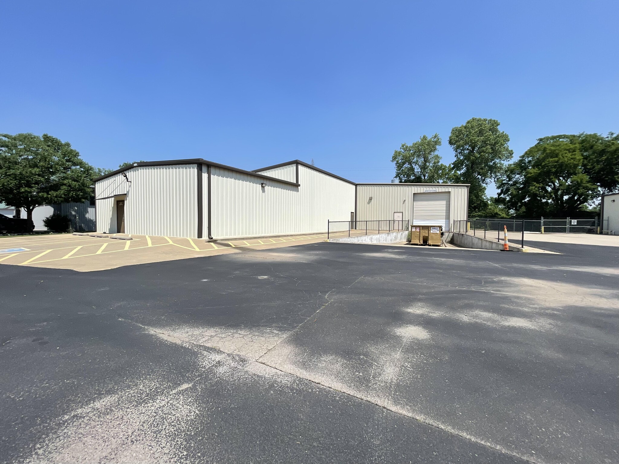 1517 W 36th Pl, Tulsa, OK for lease Building Photo- Image 1 of 16