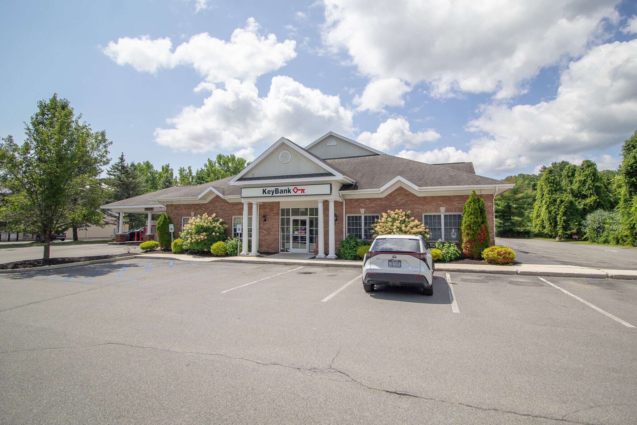 1532 Route 9, Clifton Park, NY for lease Primary Photo- Image 1 of 11