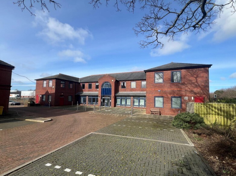 Fordham Rd, Newmarket à louer - Photo du bâtiment - Image 2 de 3