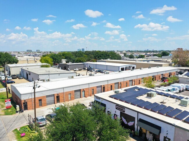 Plus de détails pour 11166 Ables Ln, Dallas, TX - Industriel à louer